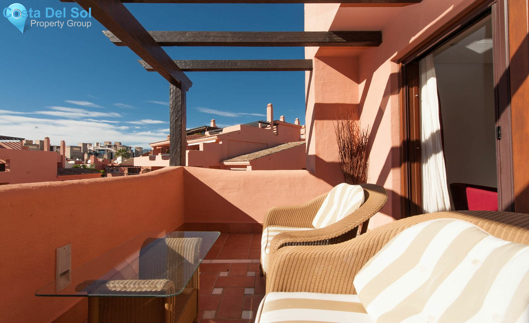 Middle Floor Apartment in Estepona-1182760