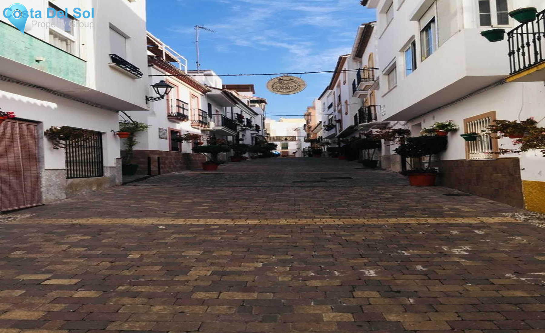 Middle Floor Apartment in Estepona