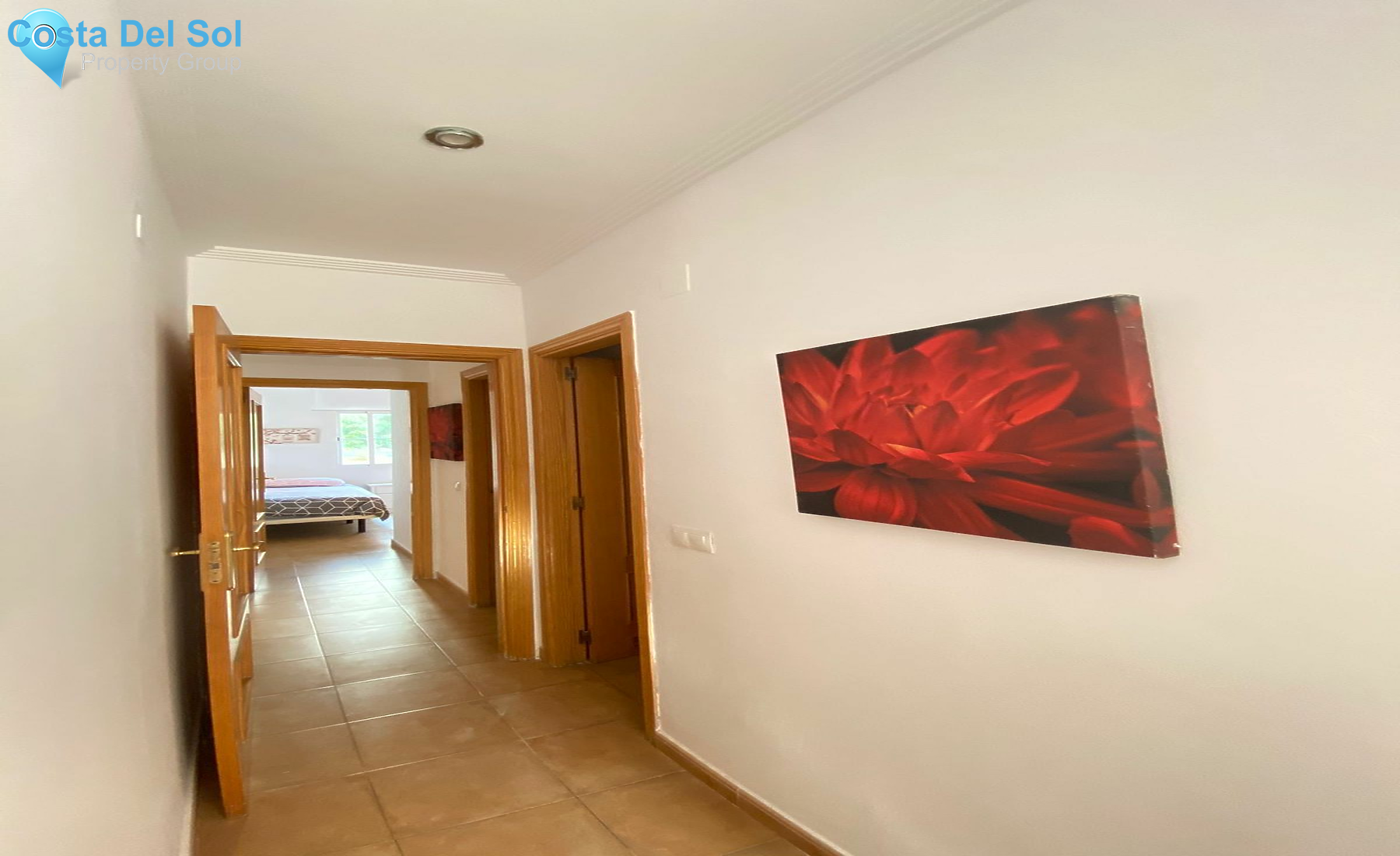 Middle Floor Apartment in Estepona-1185696