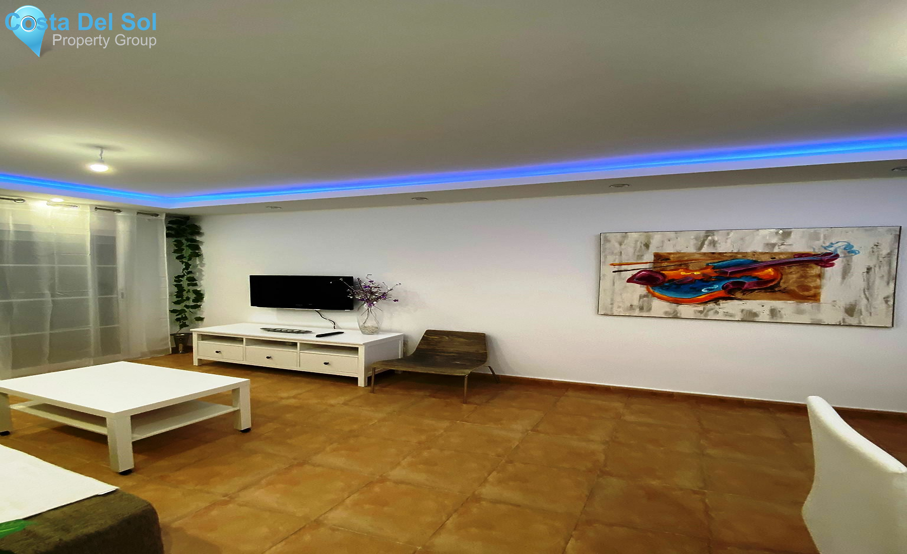 Middle Floor Apartment in Estepona-1185691