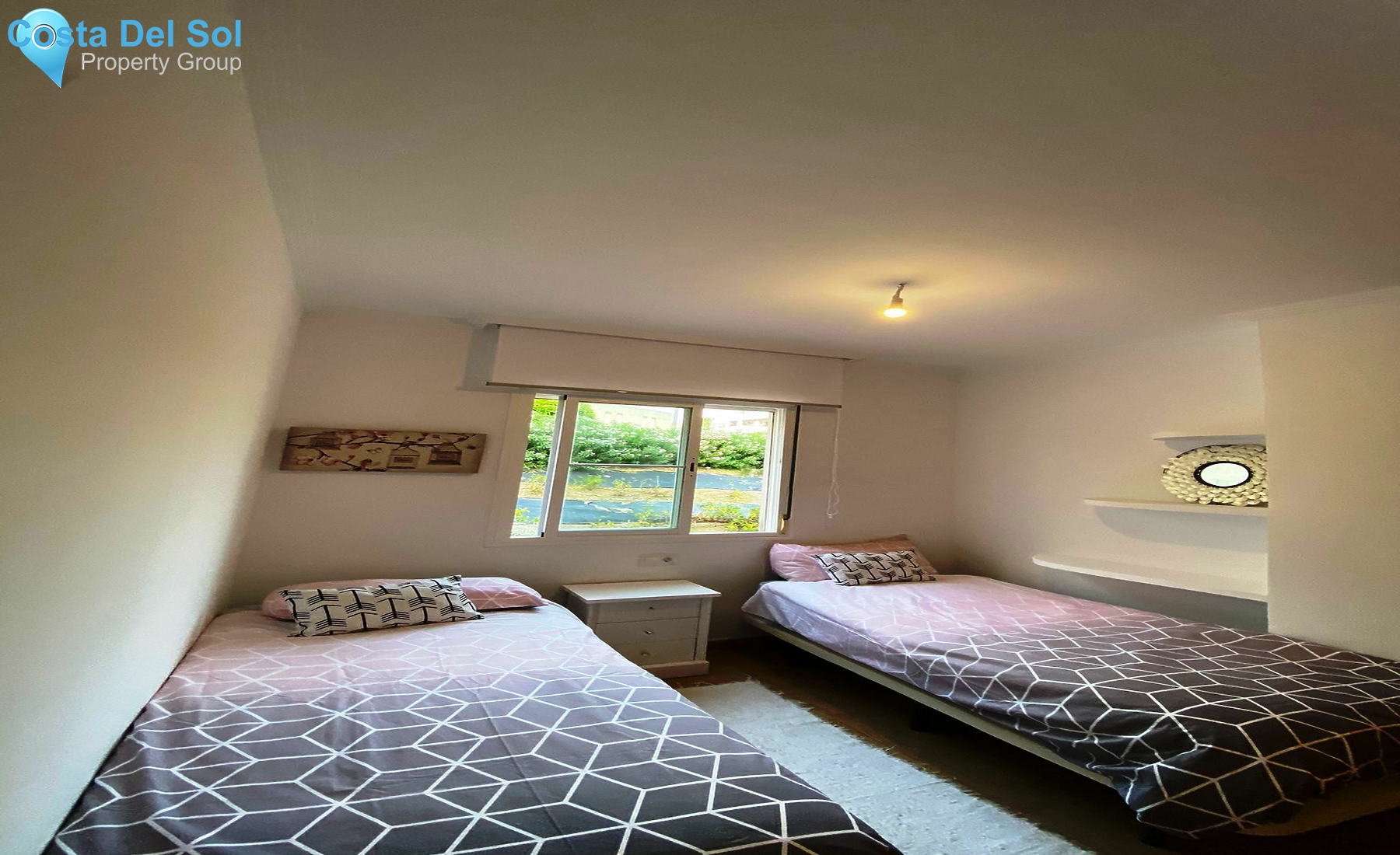 Middle Floor Apartment in Estepona-1185692
