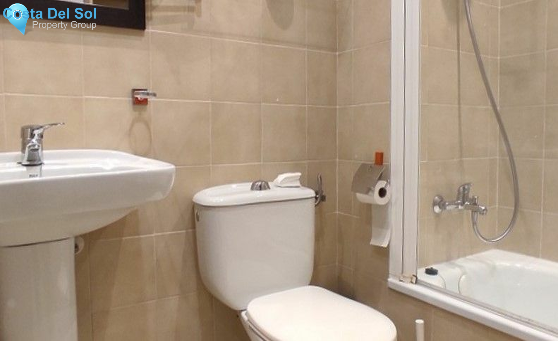 Middle Floor Apartment in Estepona-1188621