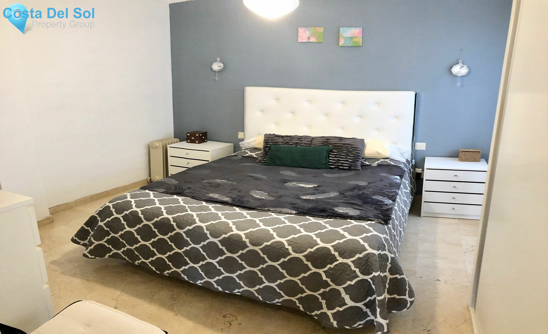 Middle Floor Apartment in Estepona-1191064