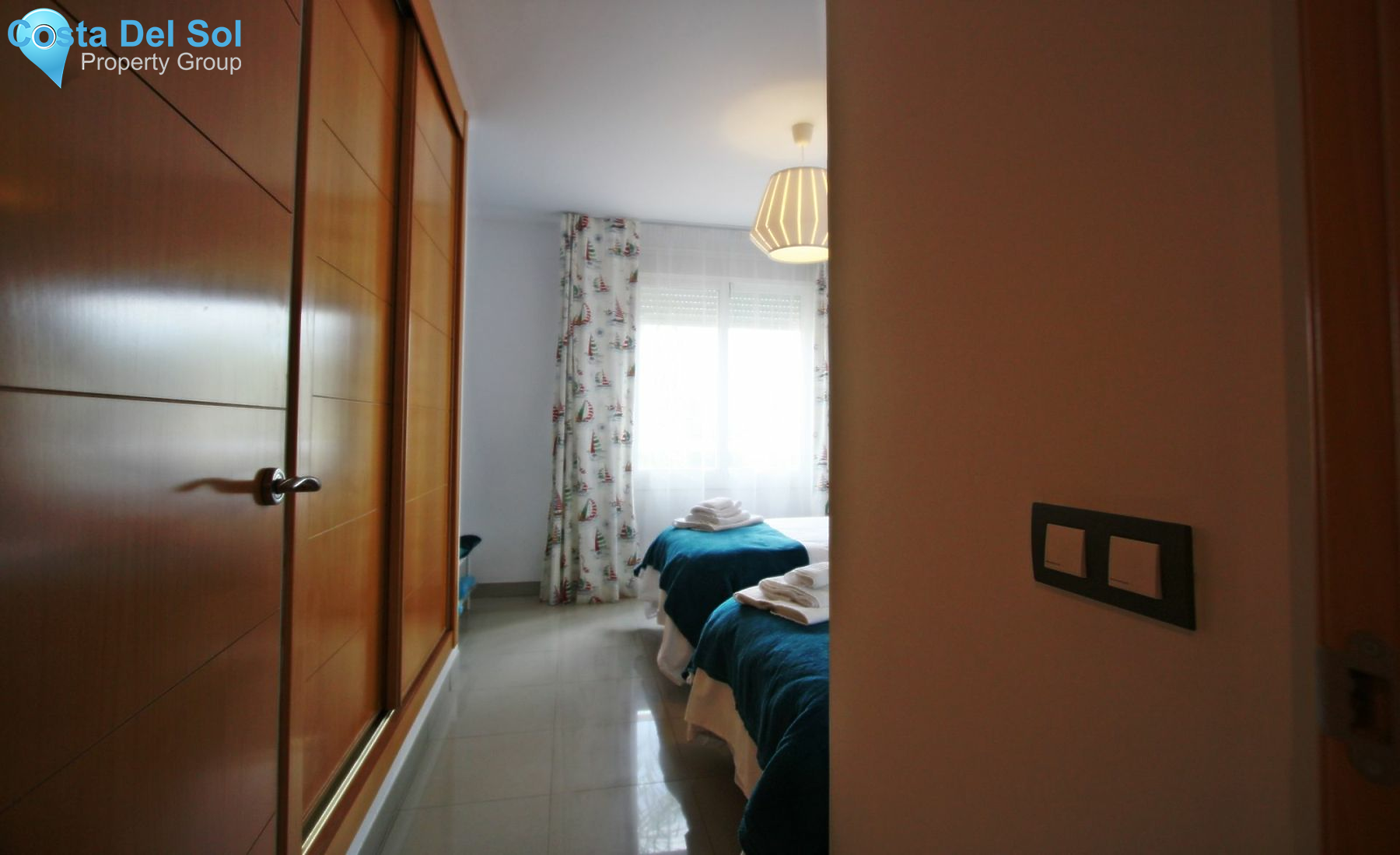 Middle Floor Apartment in Estepona-1192627