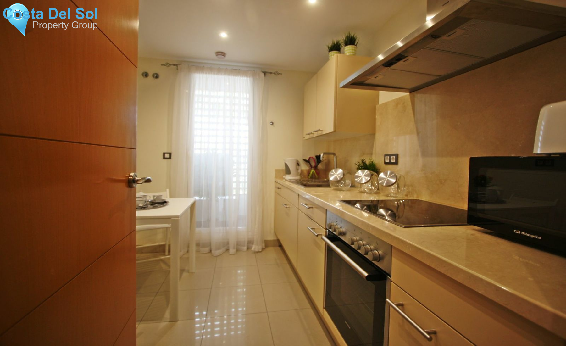 Middle Floor Apartment in Estepona-1192622