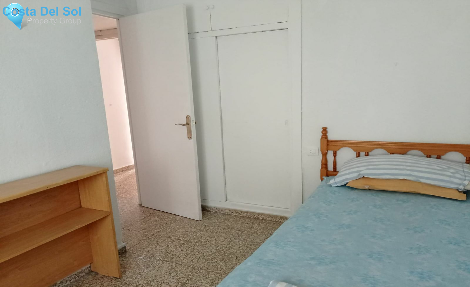 Middle Floor Apartment in Estepona-1209161