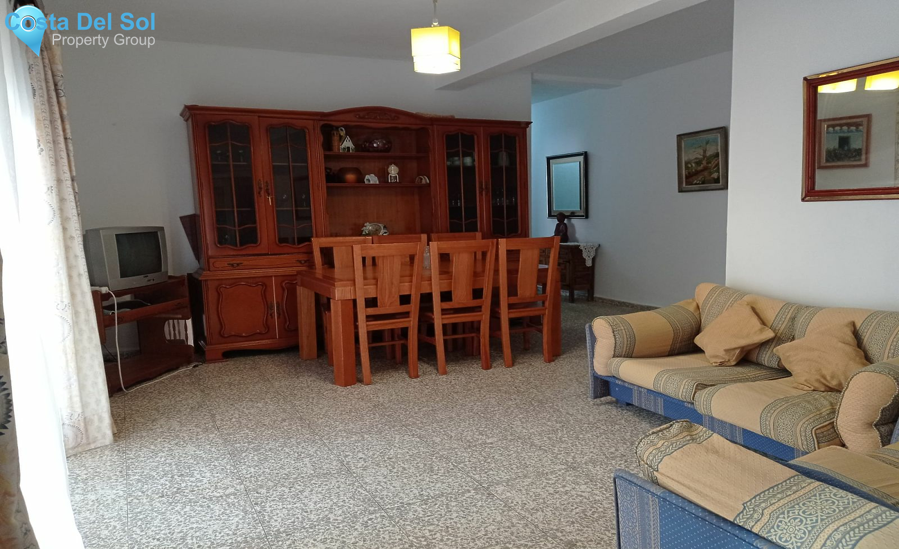 Middle Floor Apartment in Estepona-1209152