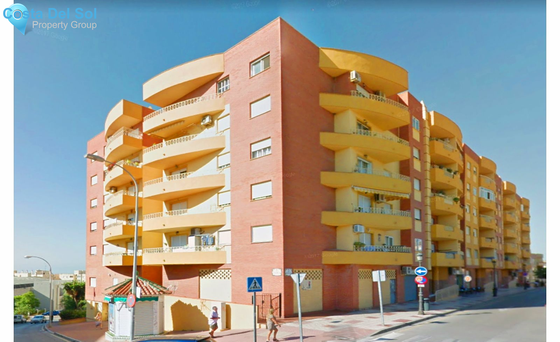 Middle Floor Apartment in Estepona
