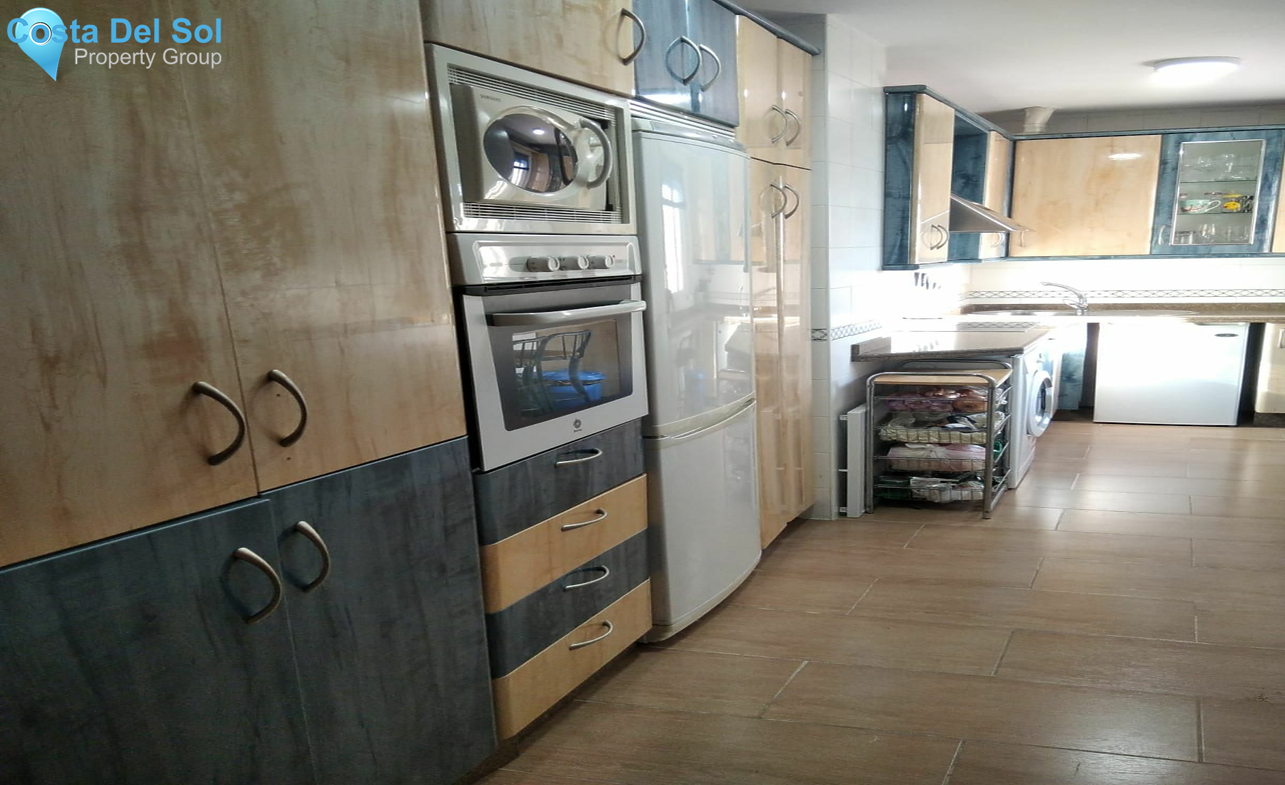 Middle Floor Apartment in Estepona-1212098
