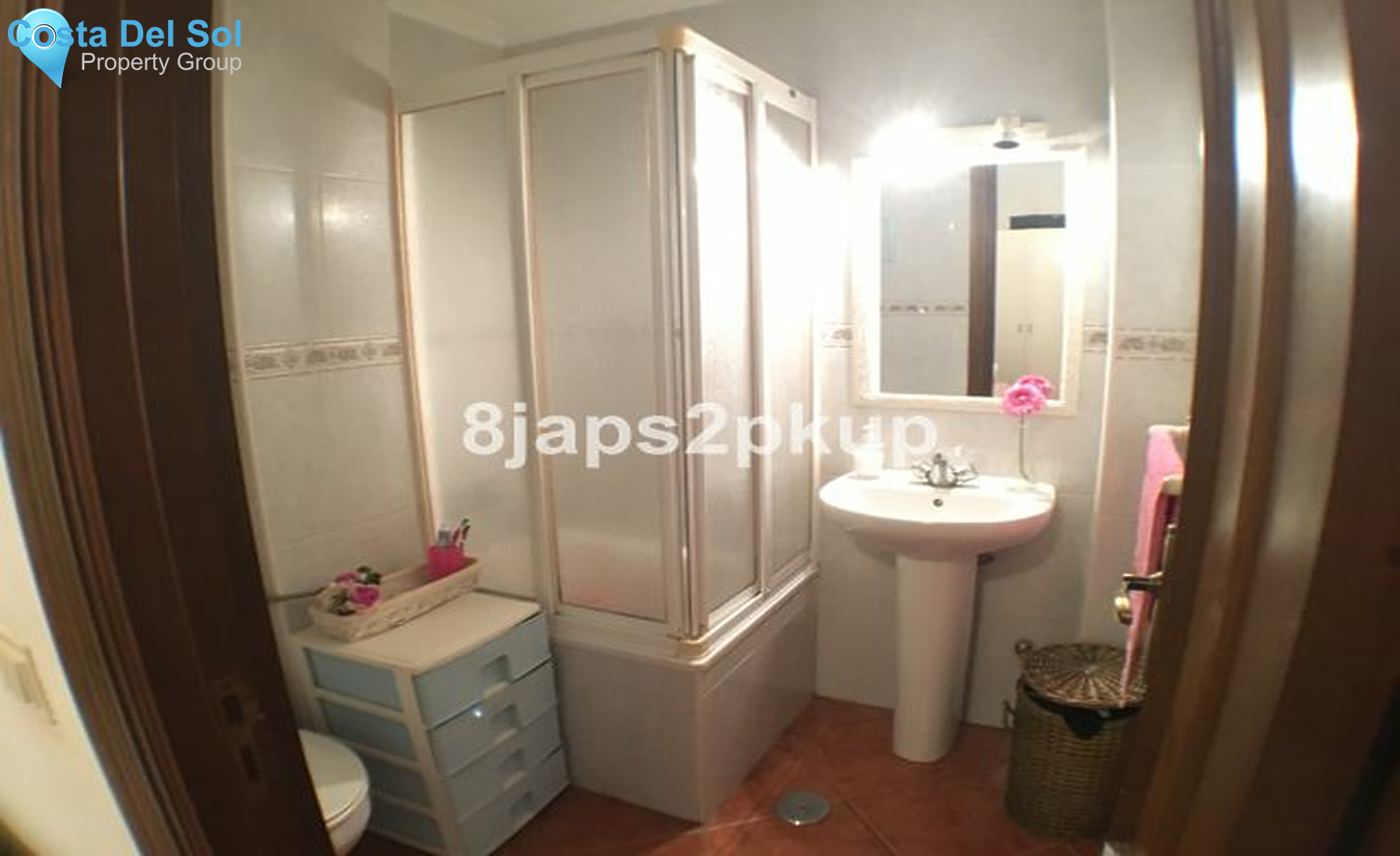 Middle Floor Apartment in Estepona-1213375