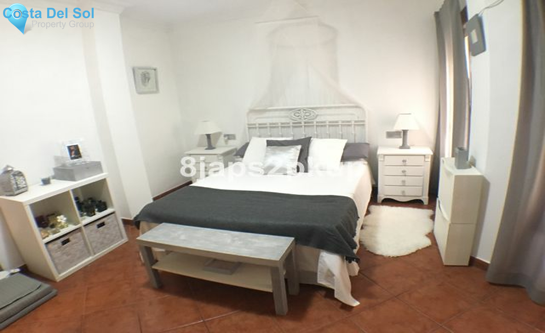 Middle Floor Apartment in Estepona-1213376