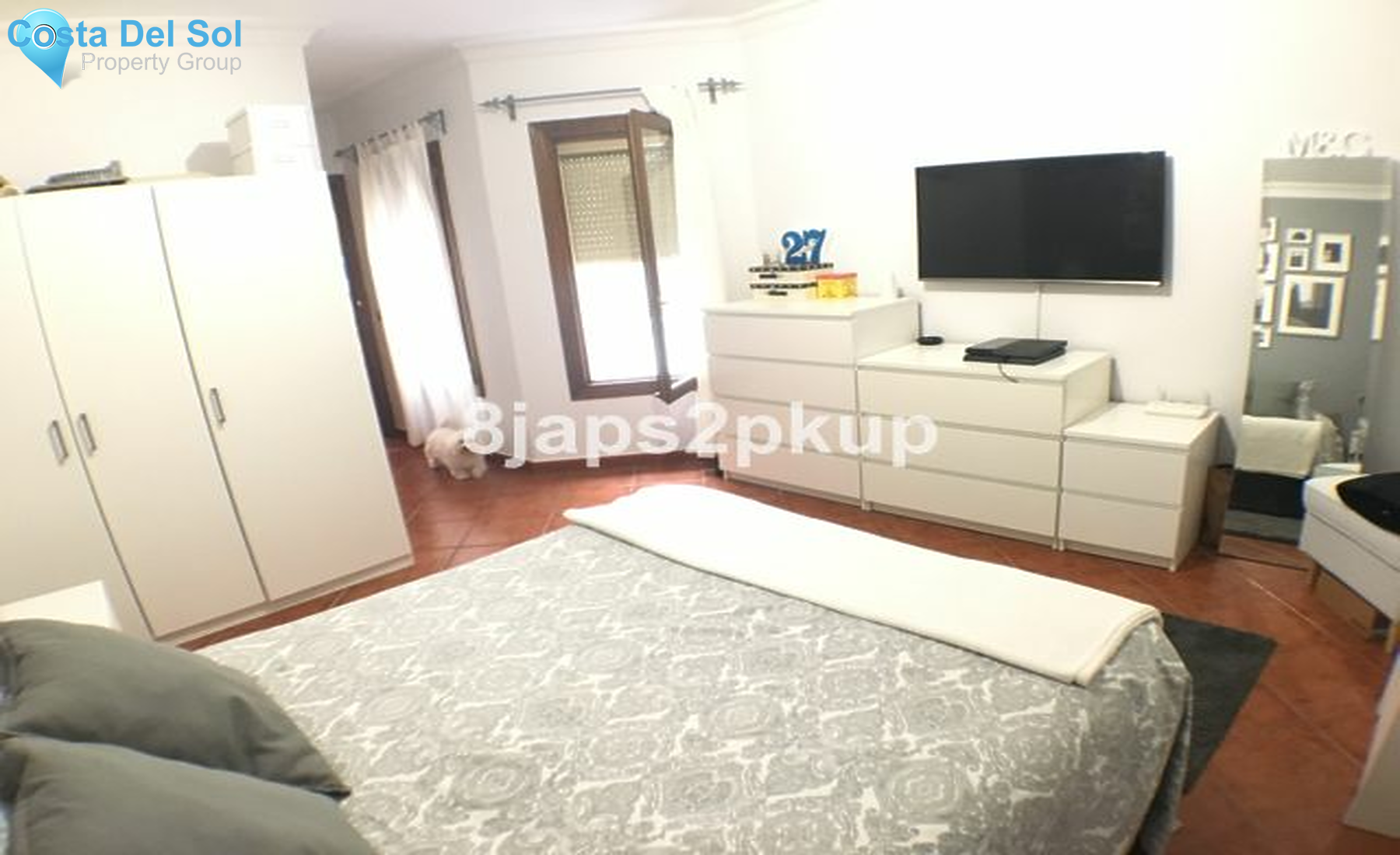 Middle Floor Apartment in Estepona-1213371
