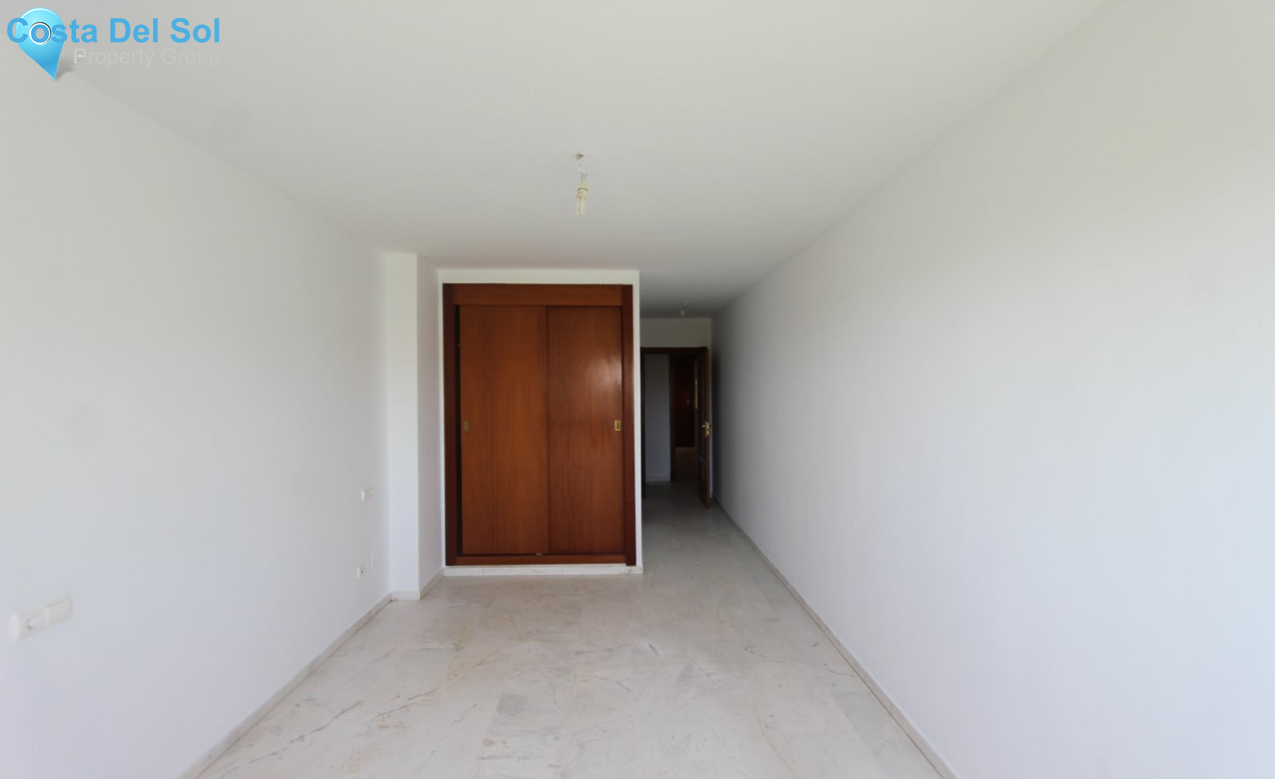 Middle Floor Apartment in Estepona-1214514