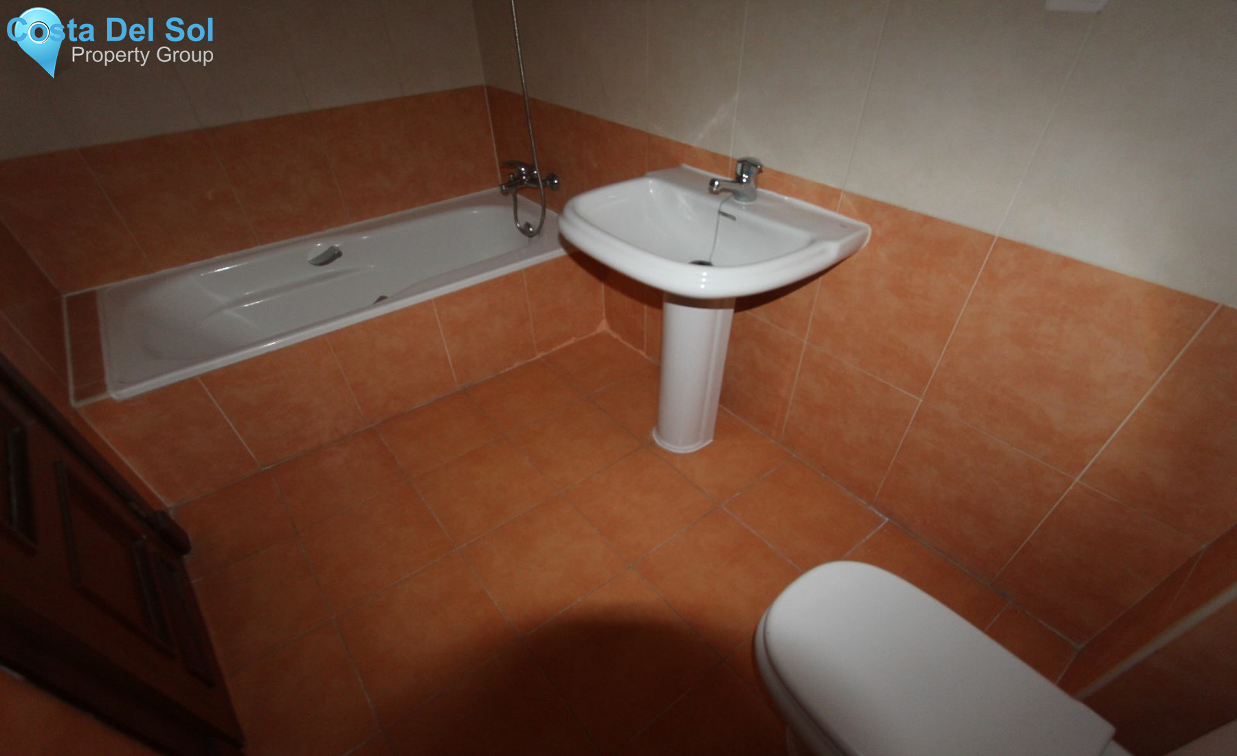 Middle Floor Apartment in Estepona-1214517