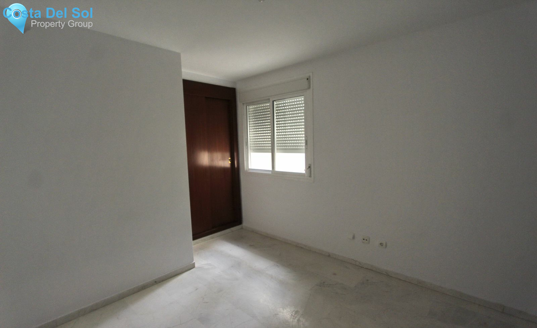 Middle Floor Apartment in Estepona-1214518