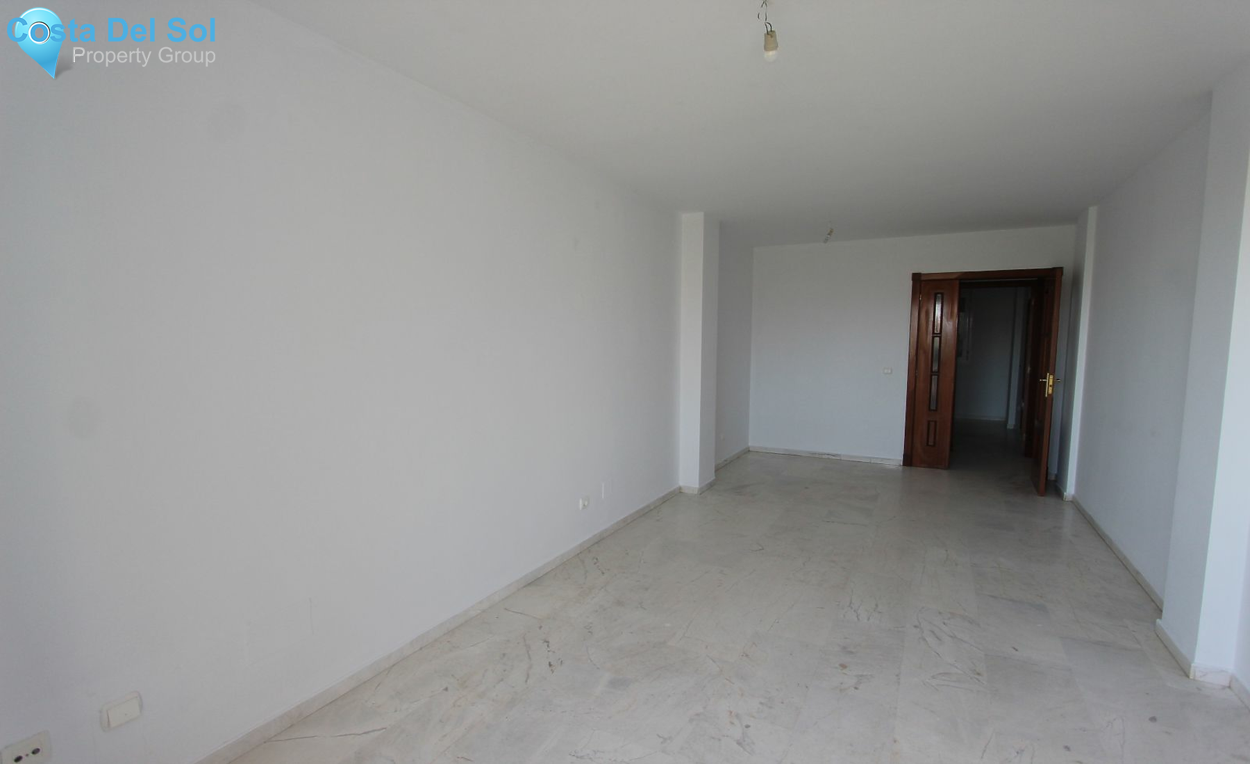 Middle Floor Apartment in Estepona-1214507