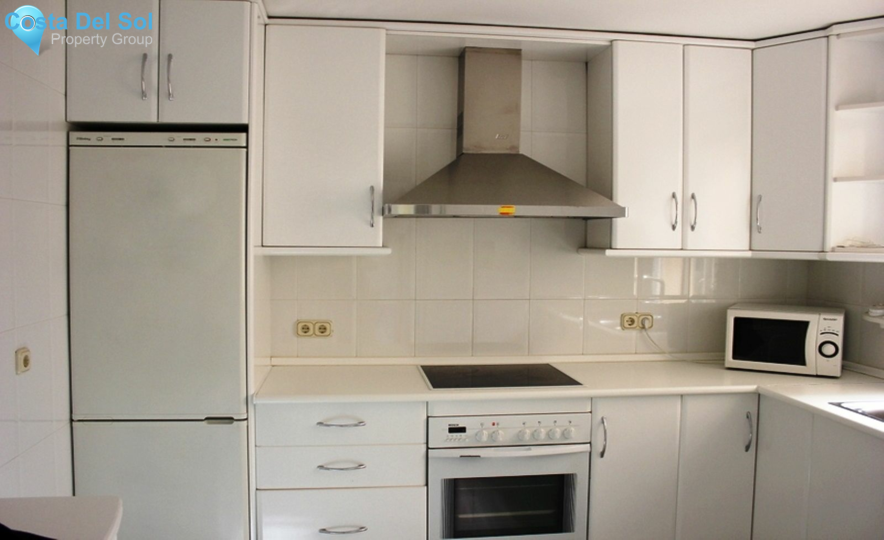Middle Floor Apartment in Estepona-1216200