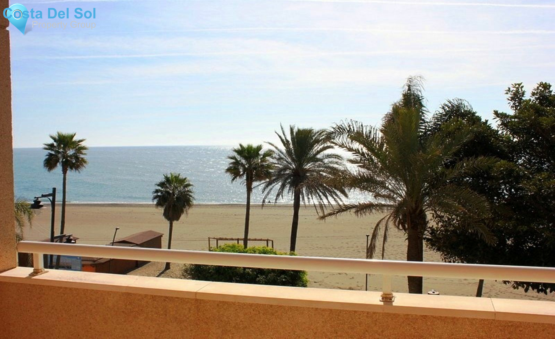Middle Floor Apartment in Estepona-1216195