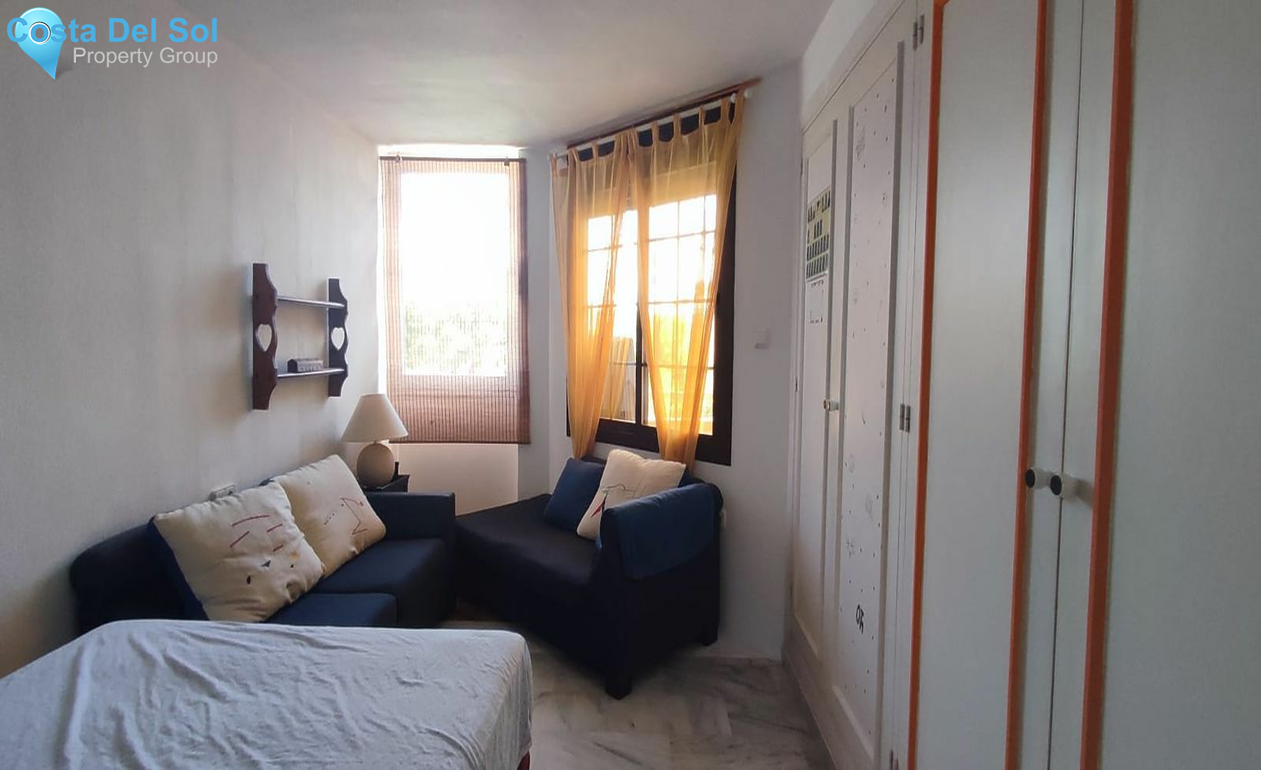 Middle Floor Apartment in Estepona-1386807