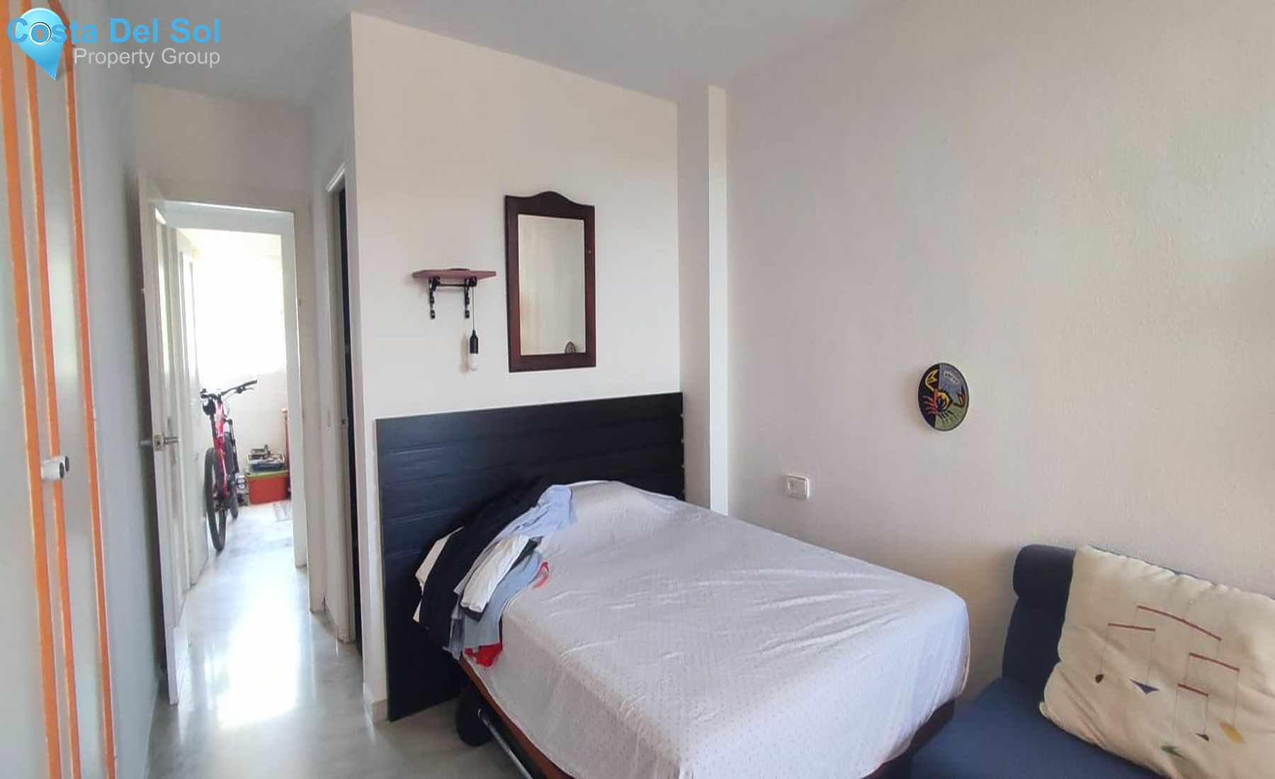Middle Floor Apartment in Estepona-1386809