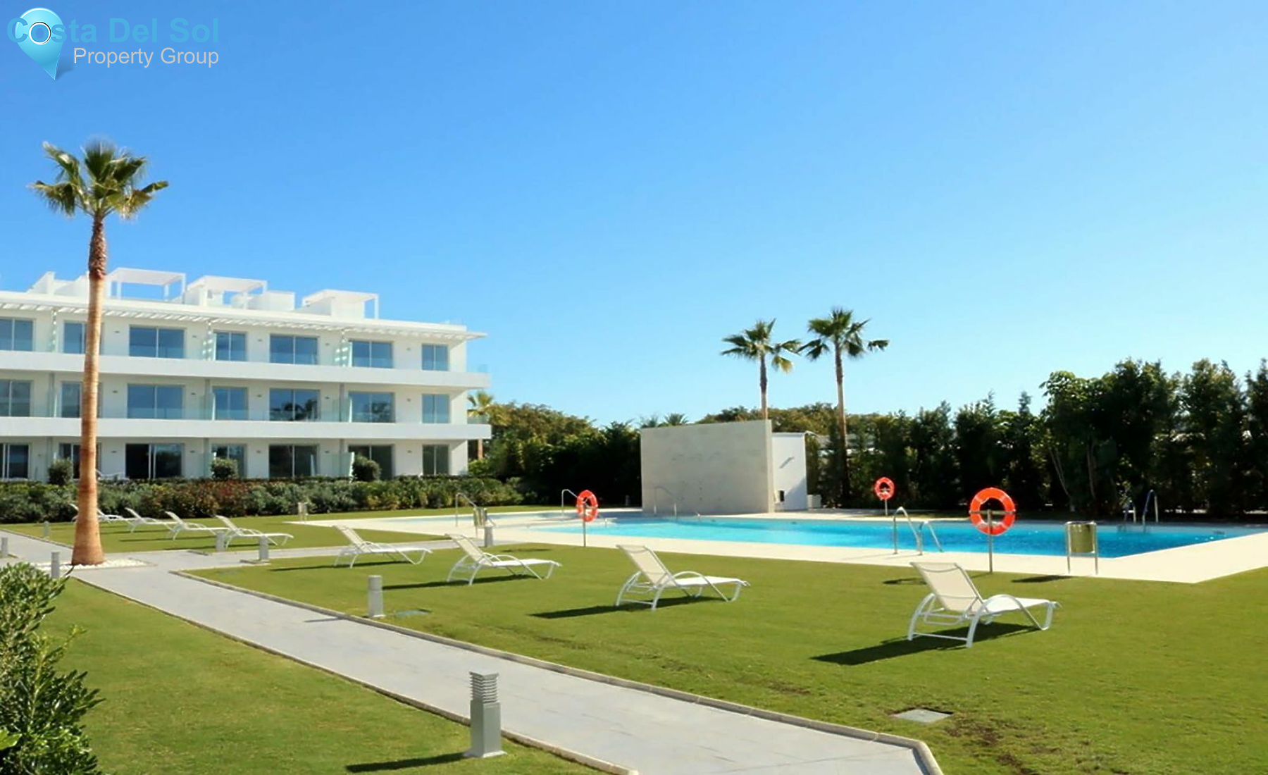 Middle Floor Apartment in Estepona