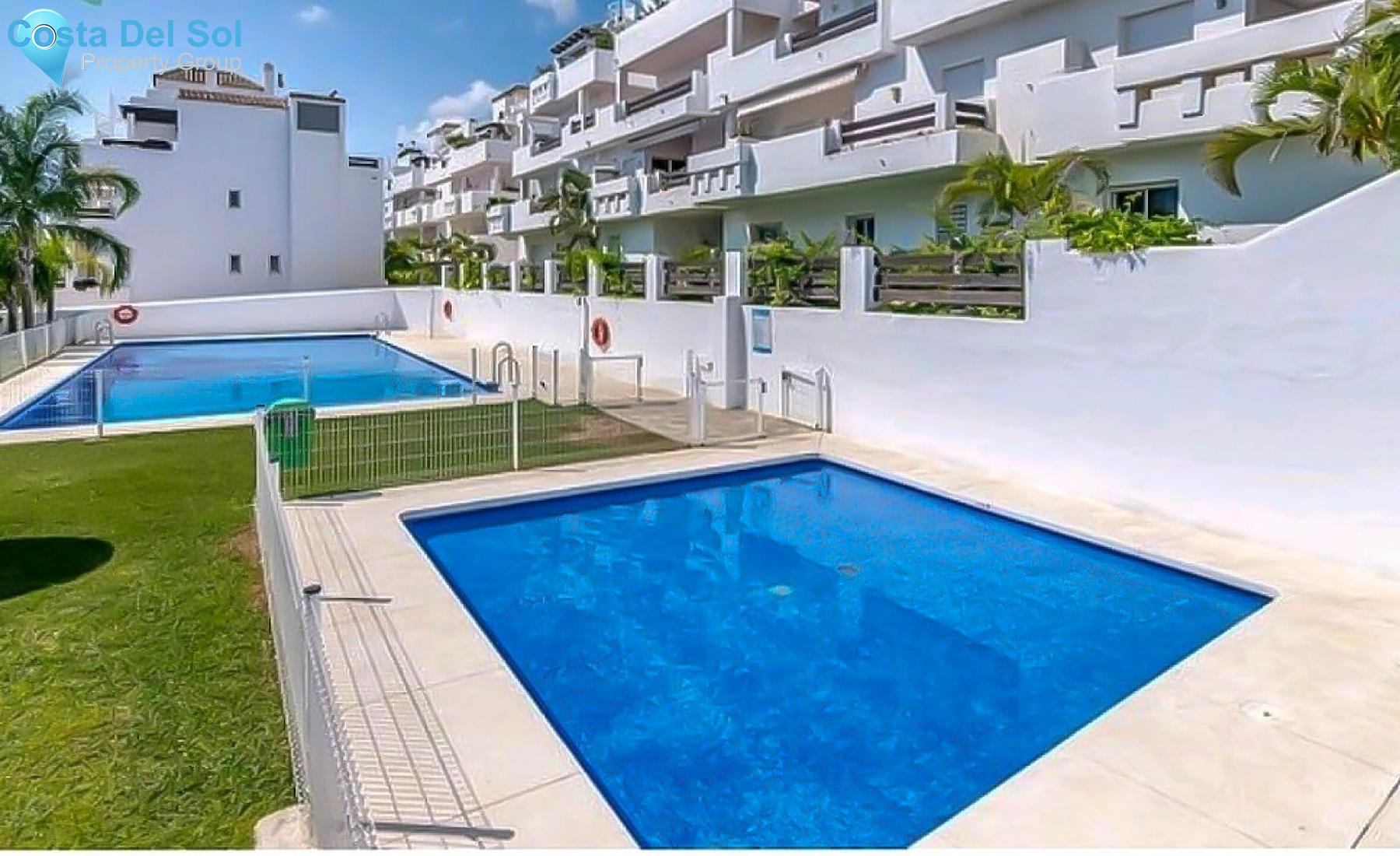 Middle Floor Apartment in Estepona