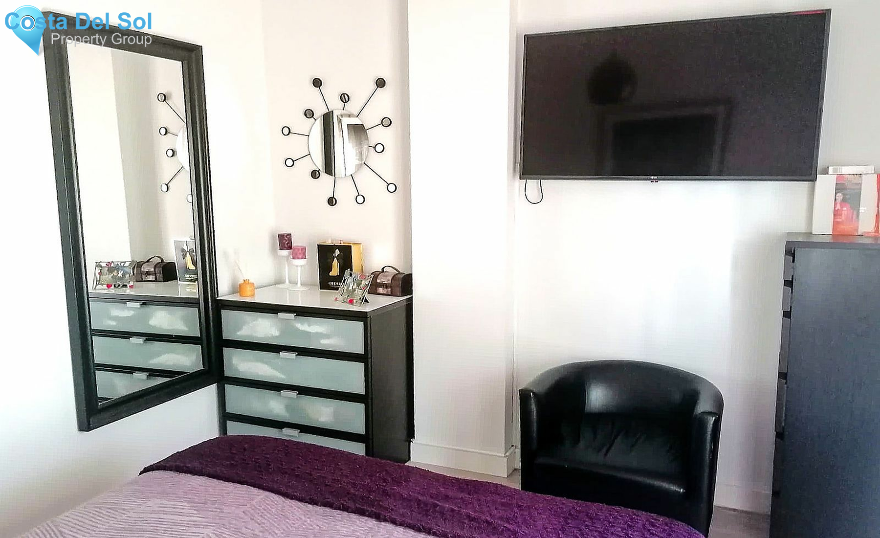 Middle Floor Apartment in Estepona-1389098