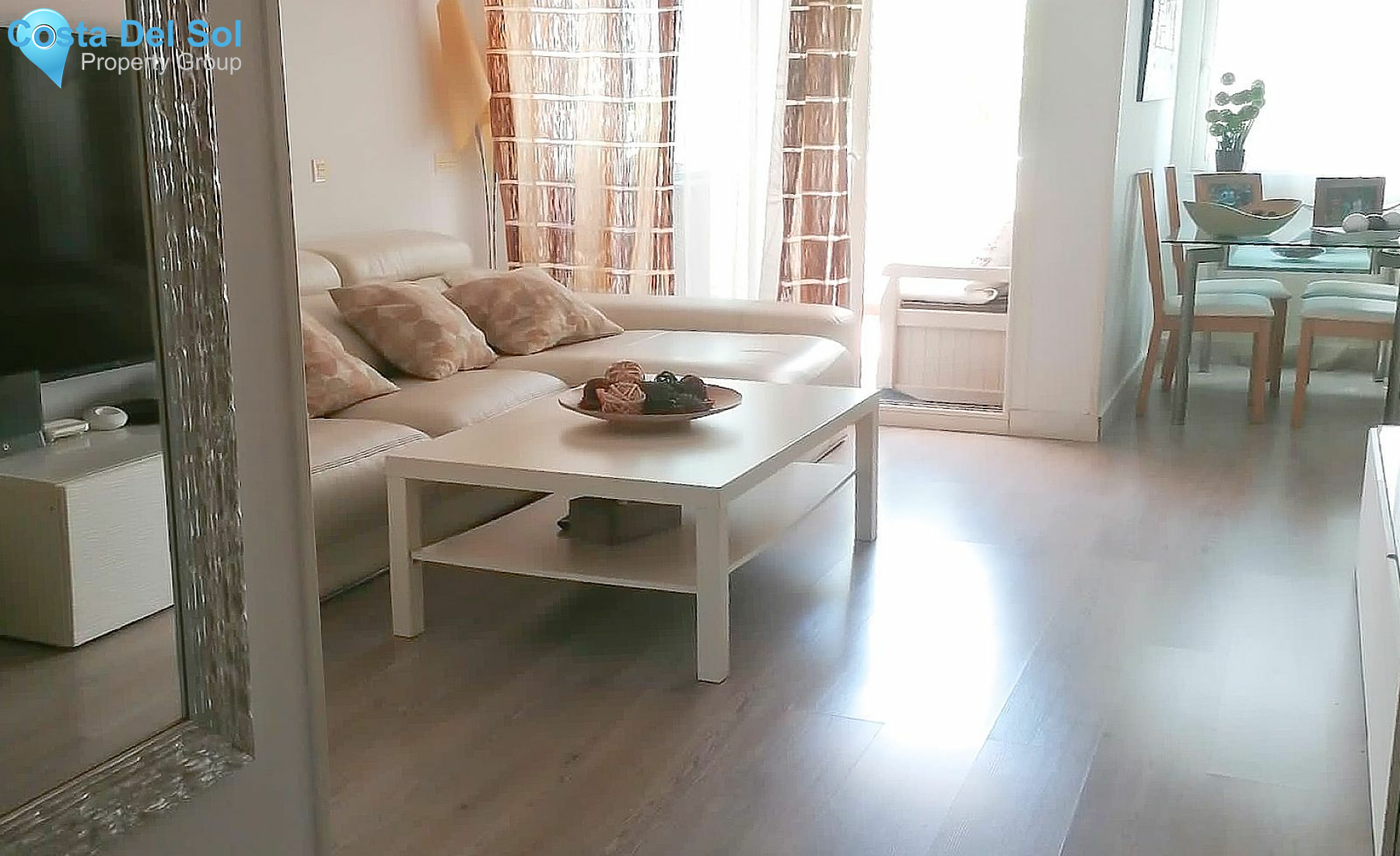 Middle Floor Apartment in Estepona-1389090
