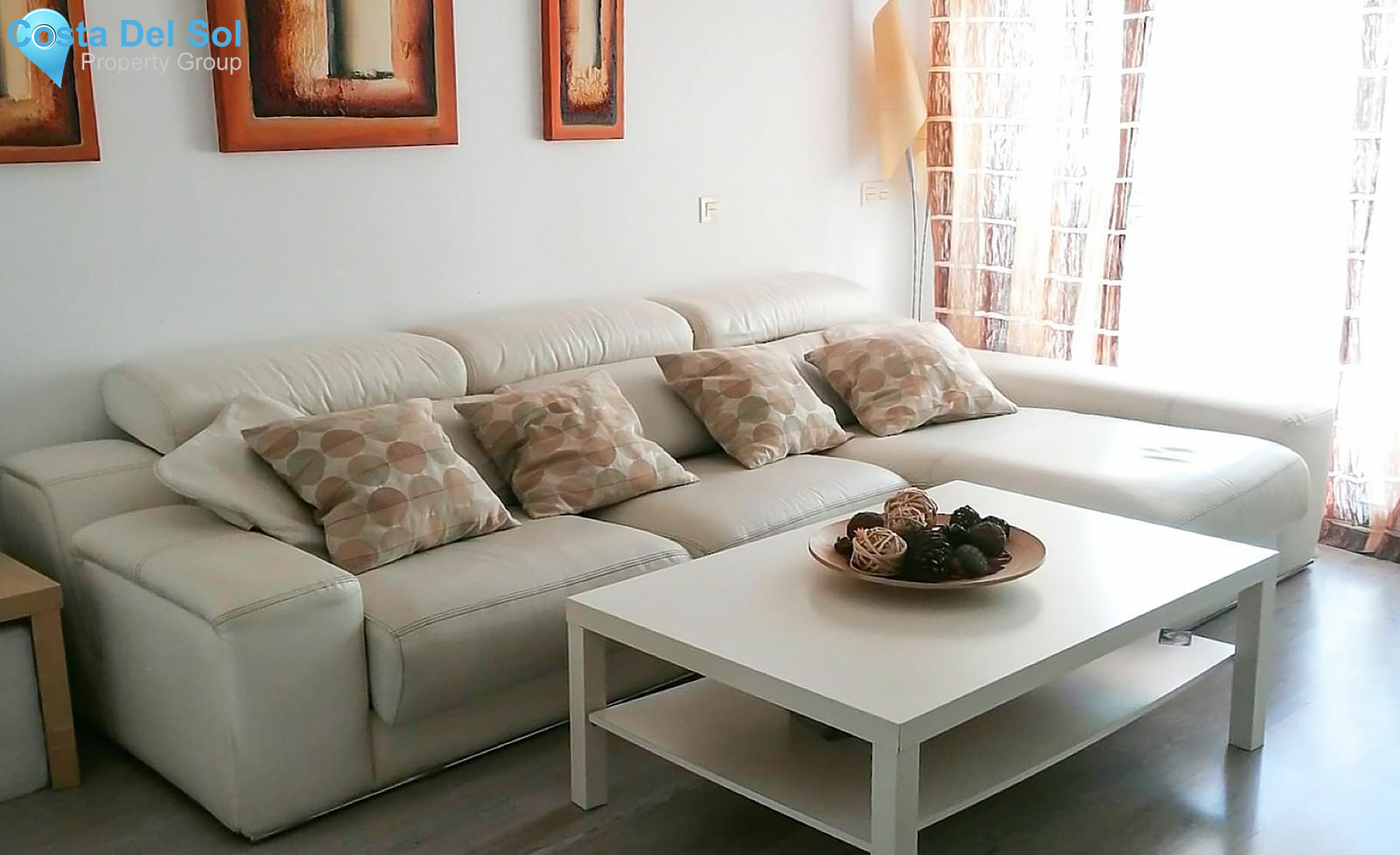 Middle Floor Apartment in Estepona-1389091