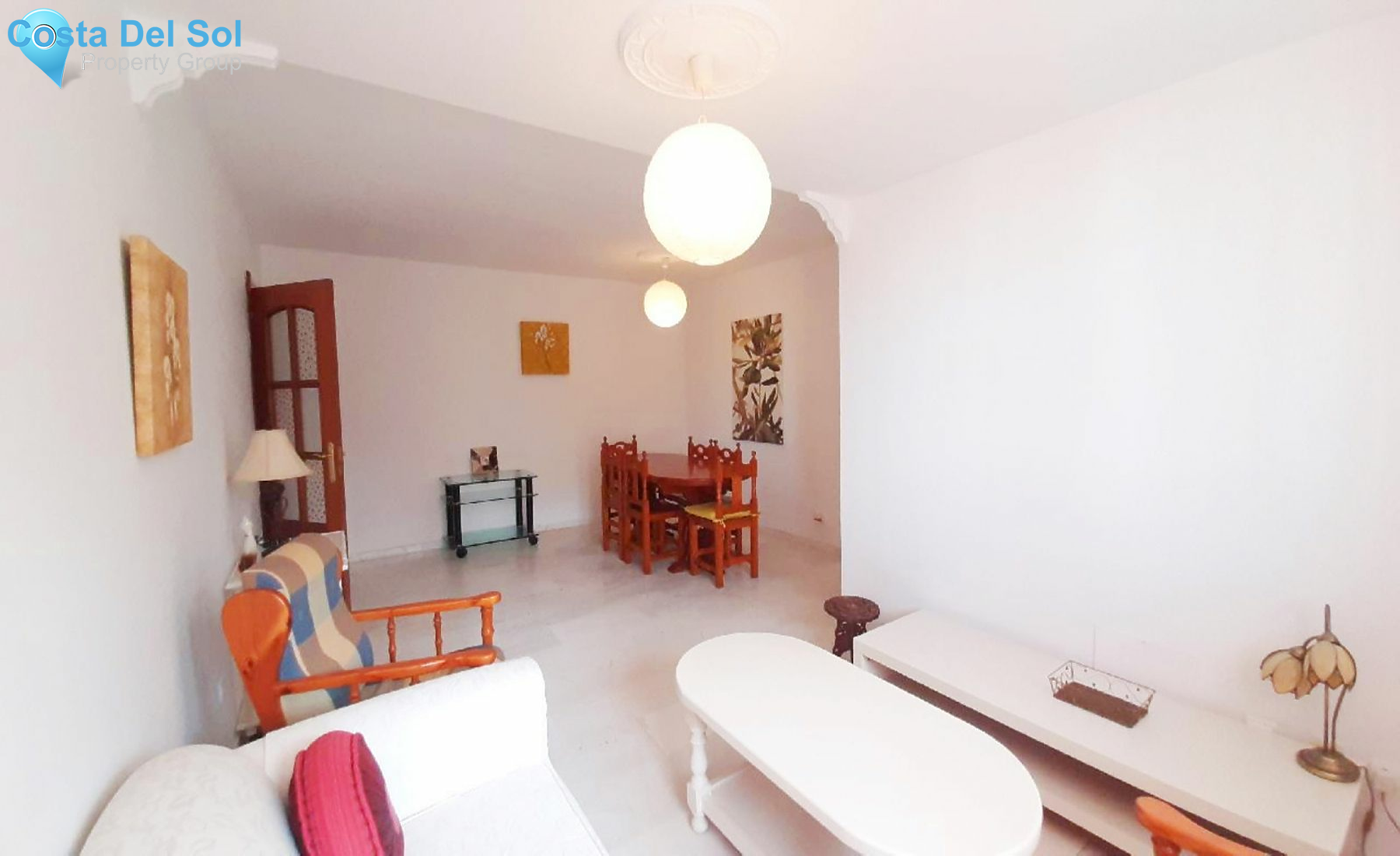 Middle Floor Apartment in Estepona-1389546