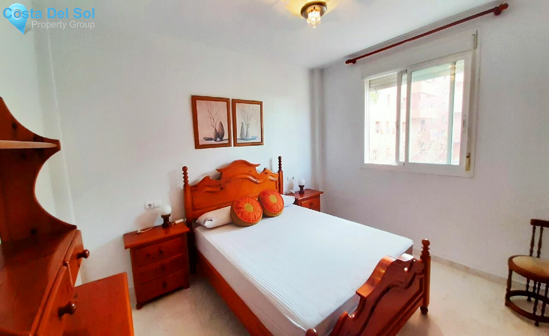 Middle Floor Apartment in Estepona-1389551