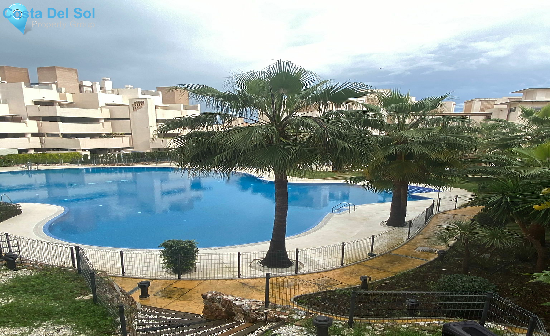 Middle Floor Apartment in Estepona