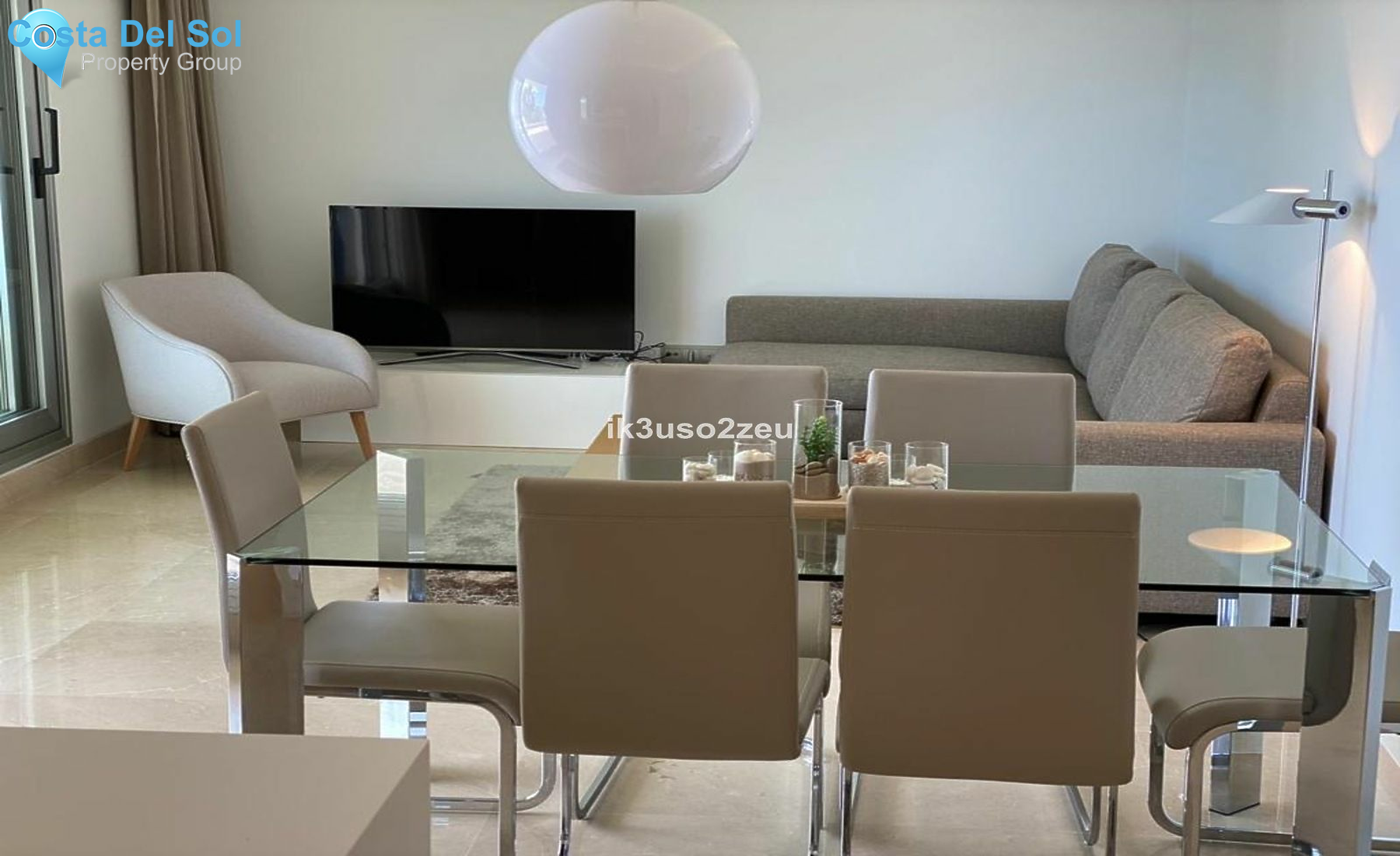 Middle Floor Apartment in Estepona-1395113