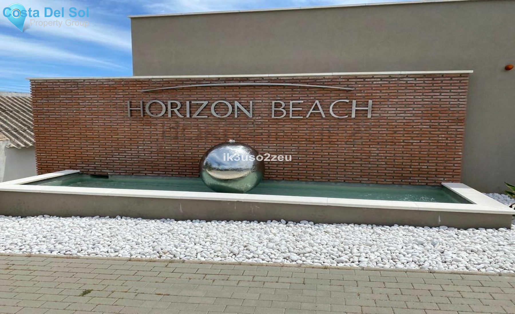 Middle Floor Apartment in Estepona-1395118