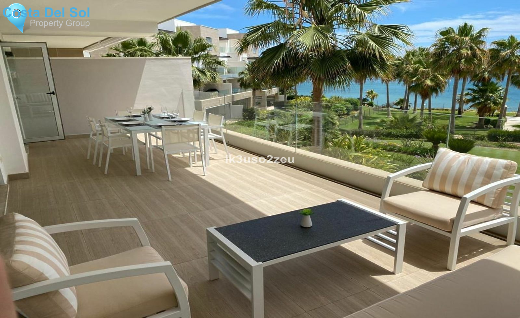Middle Floor Apartment in Estepona-1395102