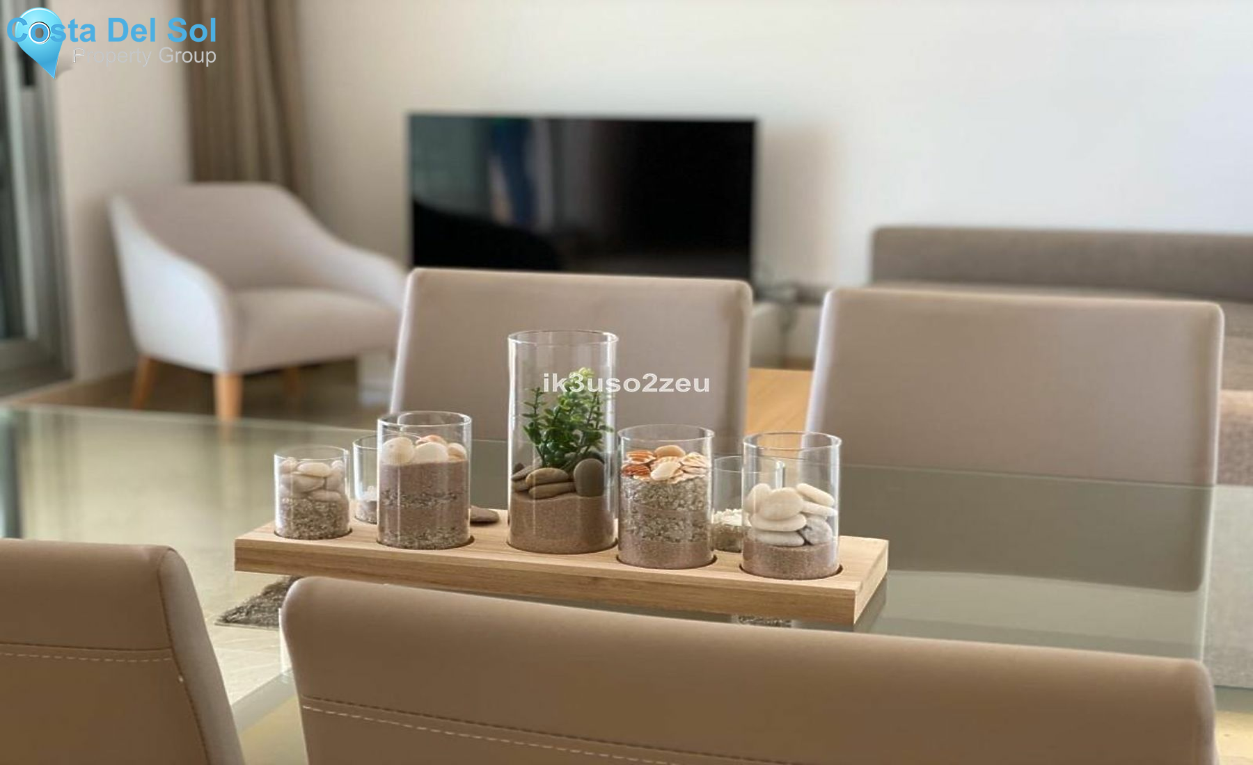 Middle Floor Apartment in Estepona-1395106