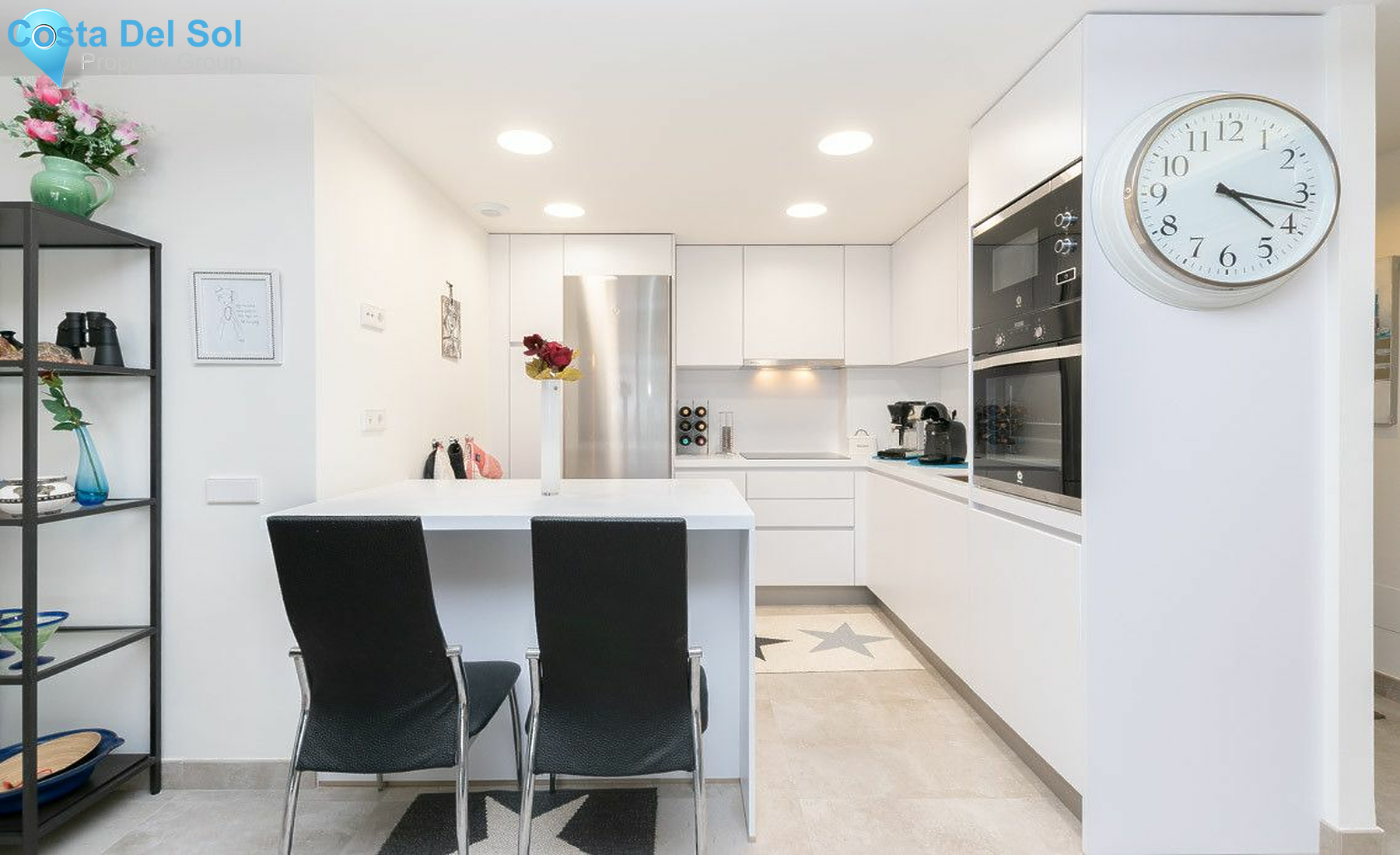 Middle Floor Apartment in Estepona-1395911