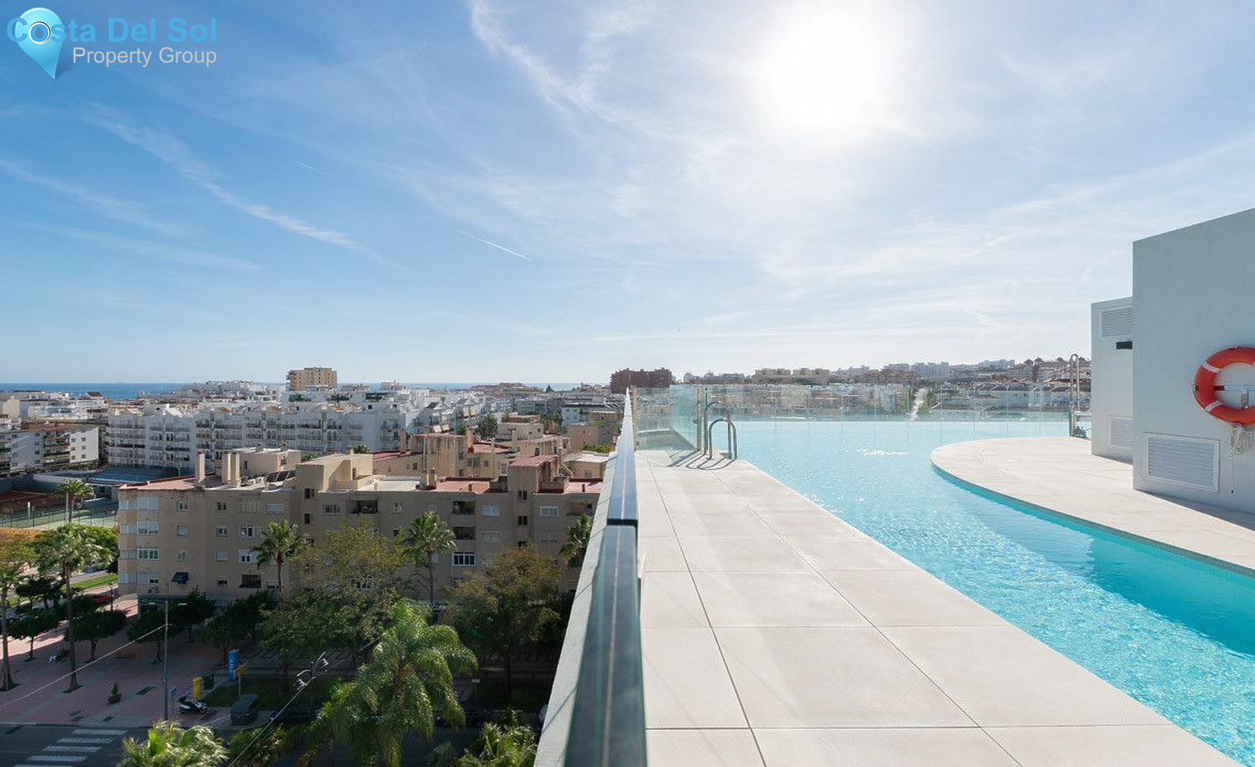 Middle Floor Apartment in Estepona-1395917