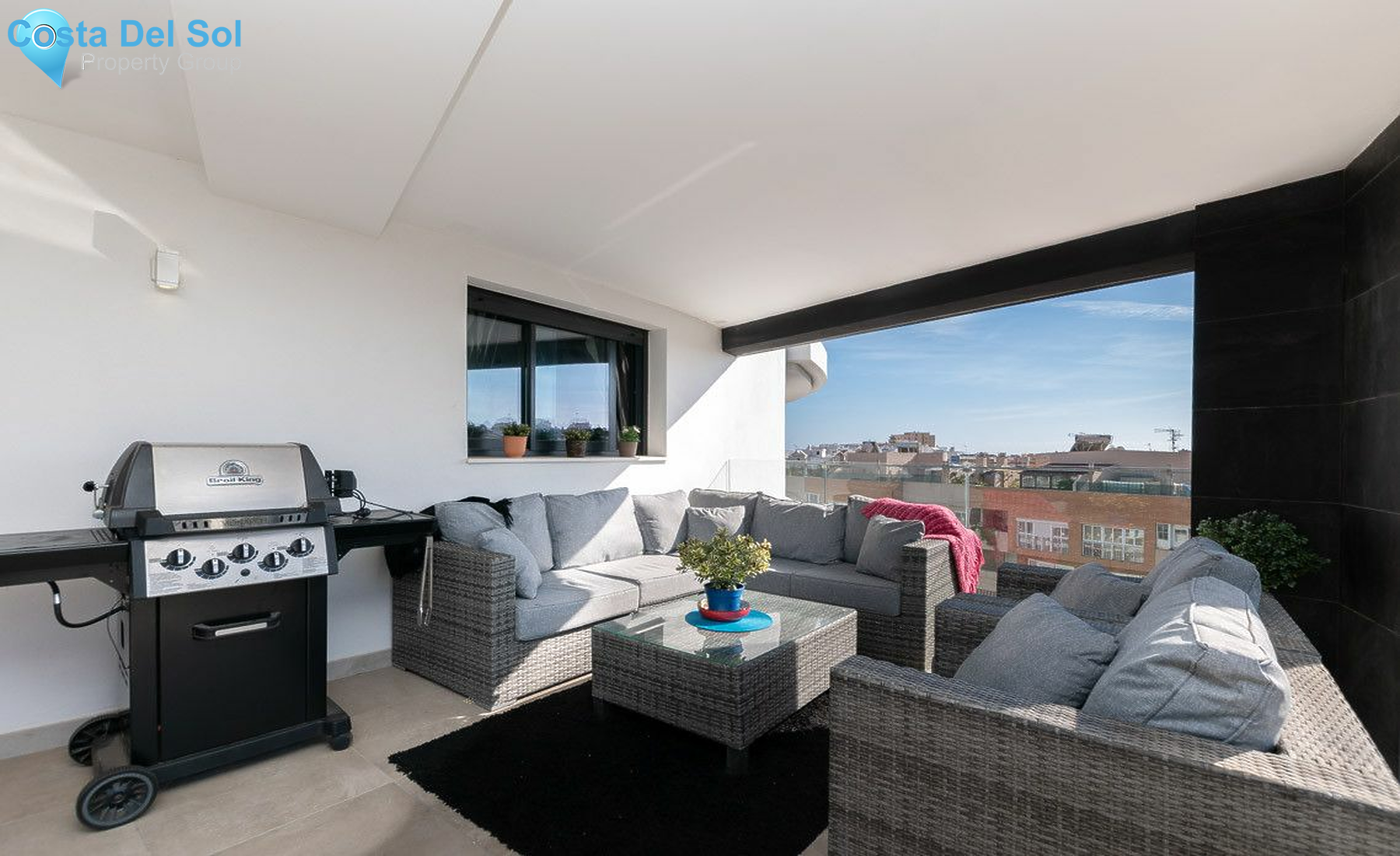 Middle Floor Apartment in Estepona-1395901