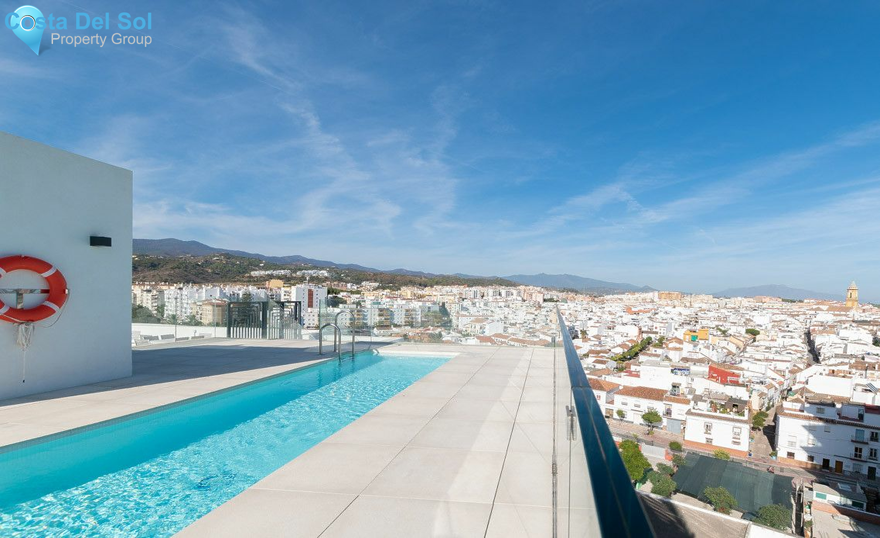 Middle Floor Apartment in Estepona-1395919