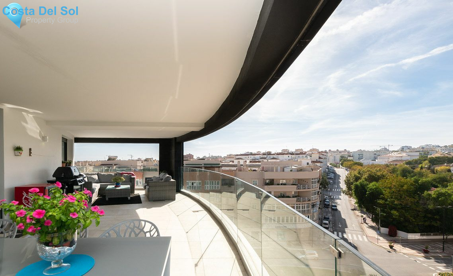 Middle Floor Apartment in Estepona-1395906