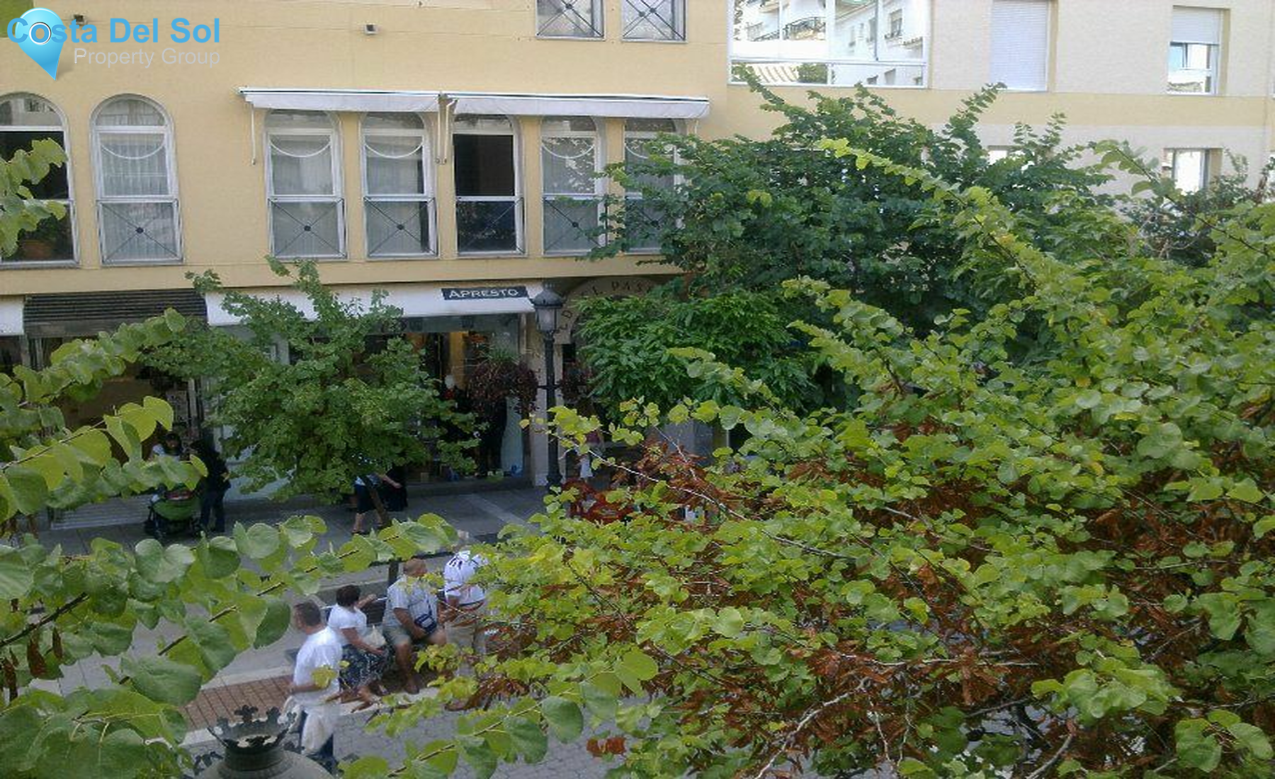 Middle Floor Apartment in Estepona-1398239