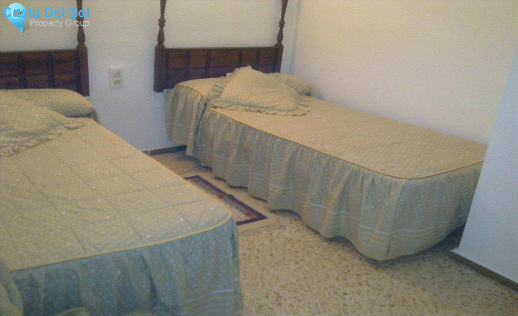 Middle Floor Apartment in Estepona-1398244