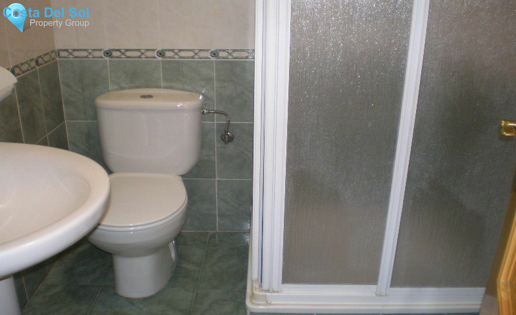 Middle Floor Apartment in Estepona-1398289
