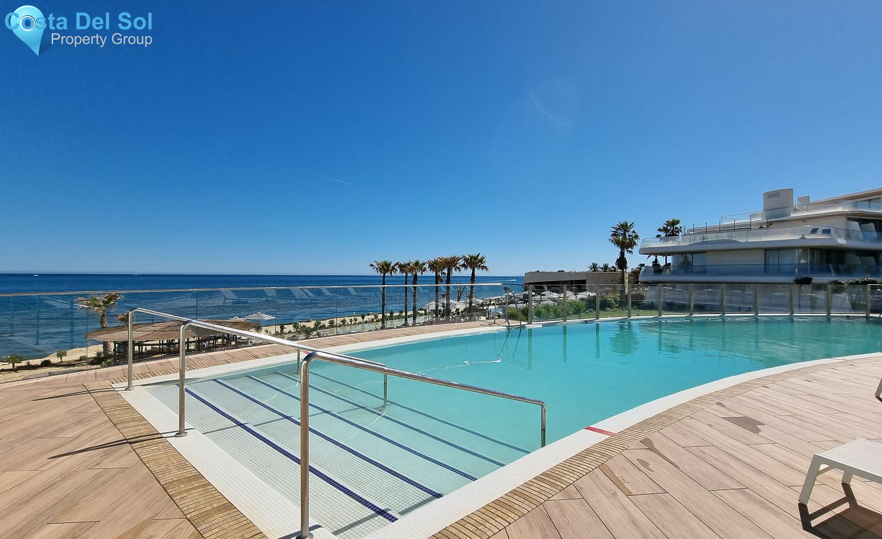 Middle Floor Apartment in Estepona