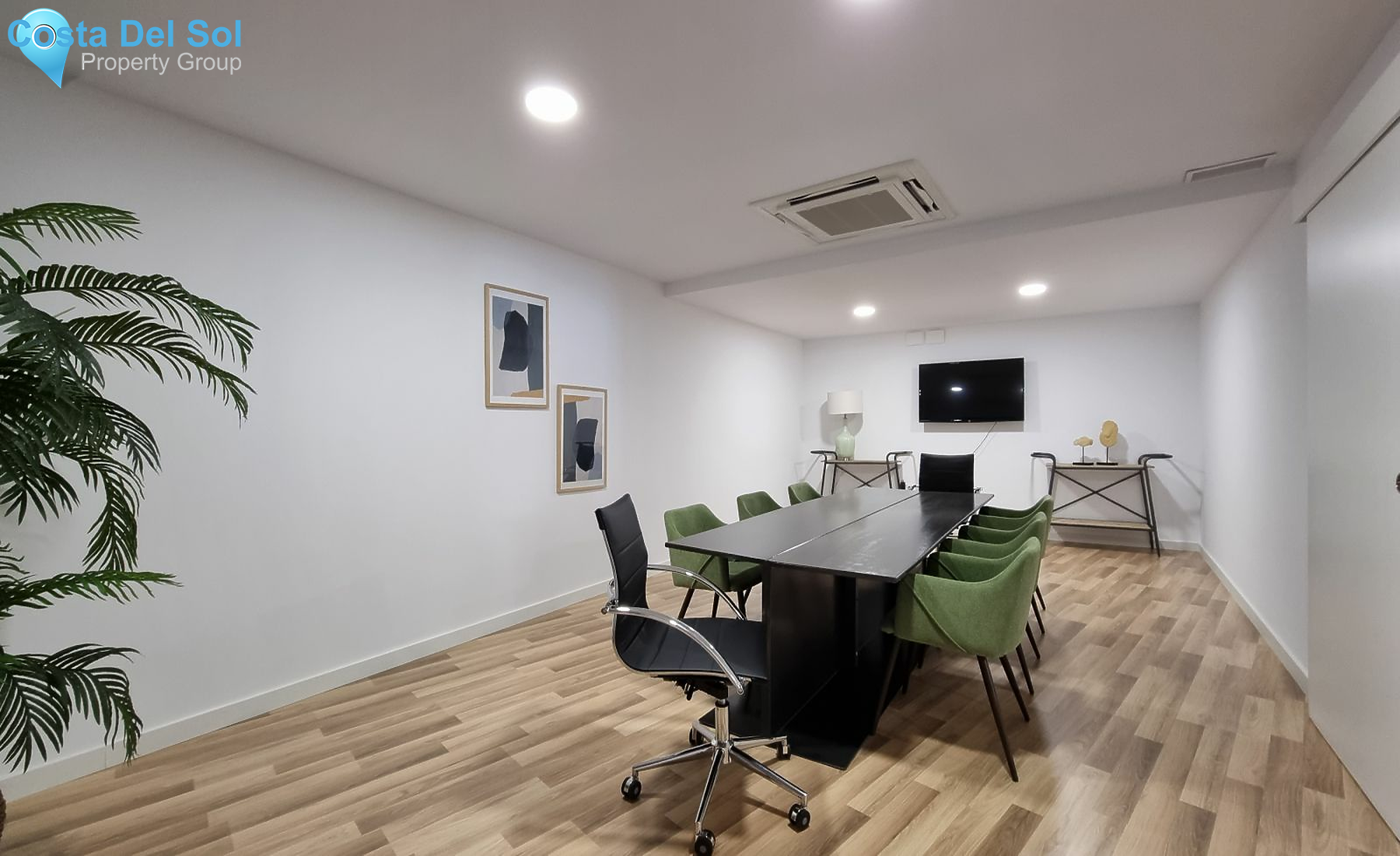 Middle Floor Apartment in Estepona-1419443