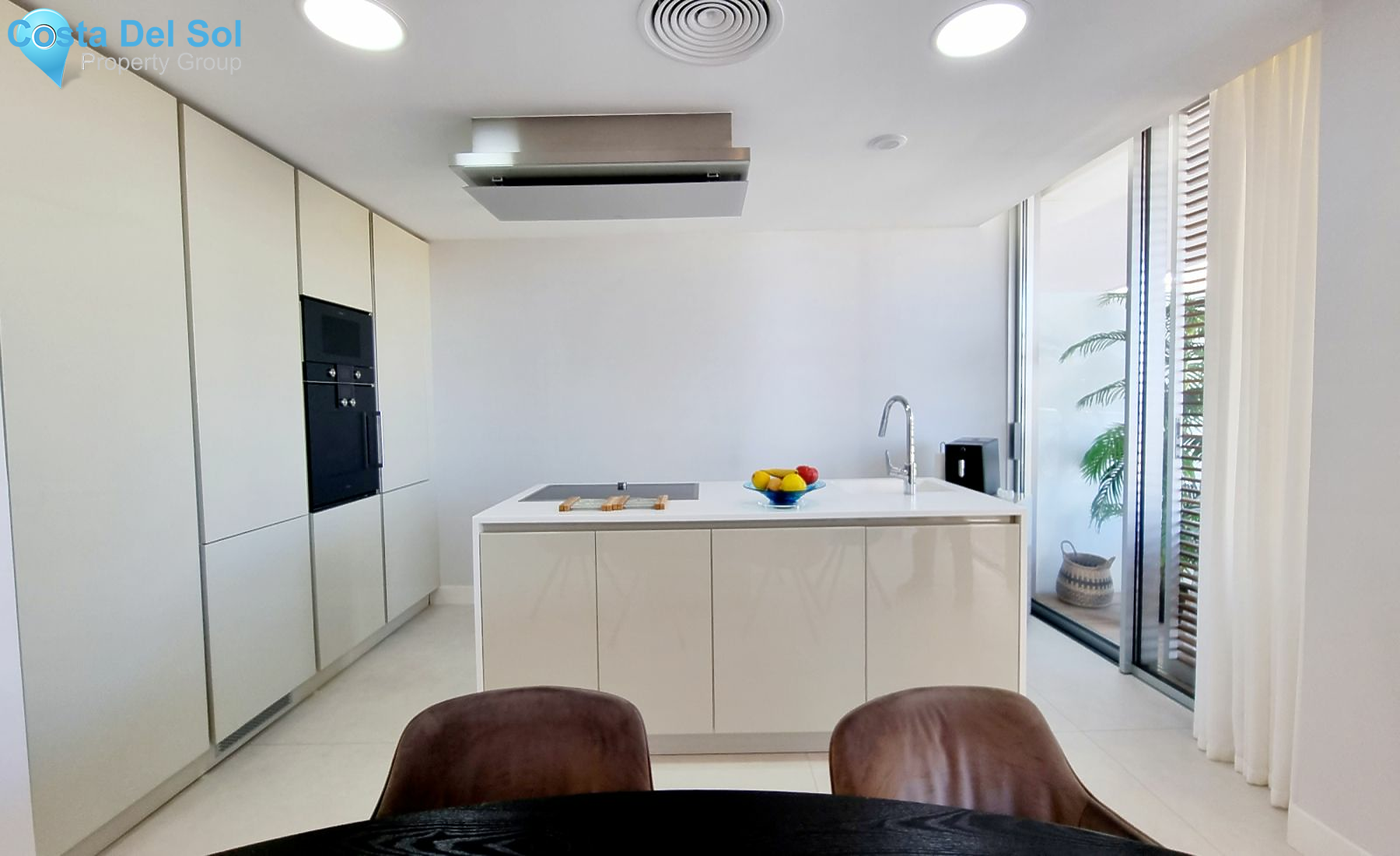 Middle Floor Apartment in Estepona-1419427