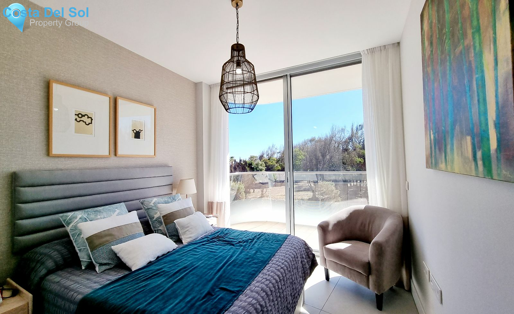 Middle Floor Apartment in Estepona-1419432