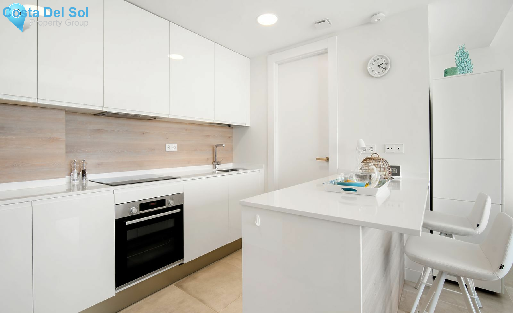 Middle Floor Apartment in Estepona-1428173