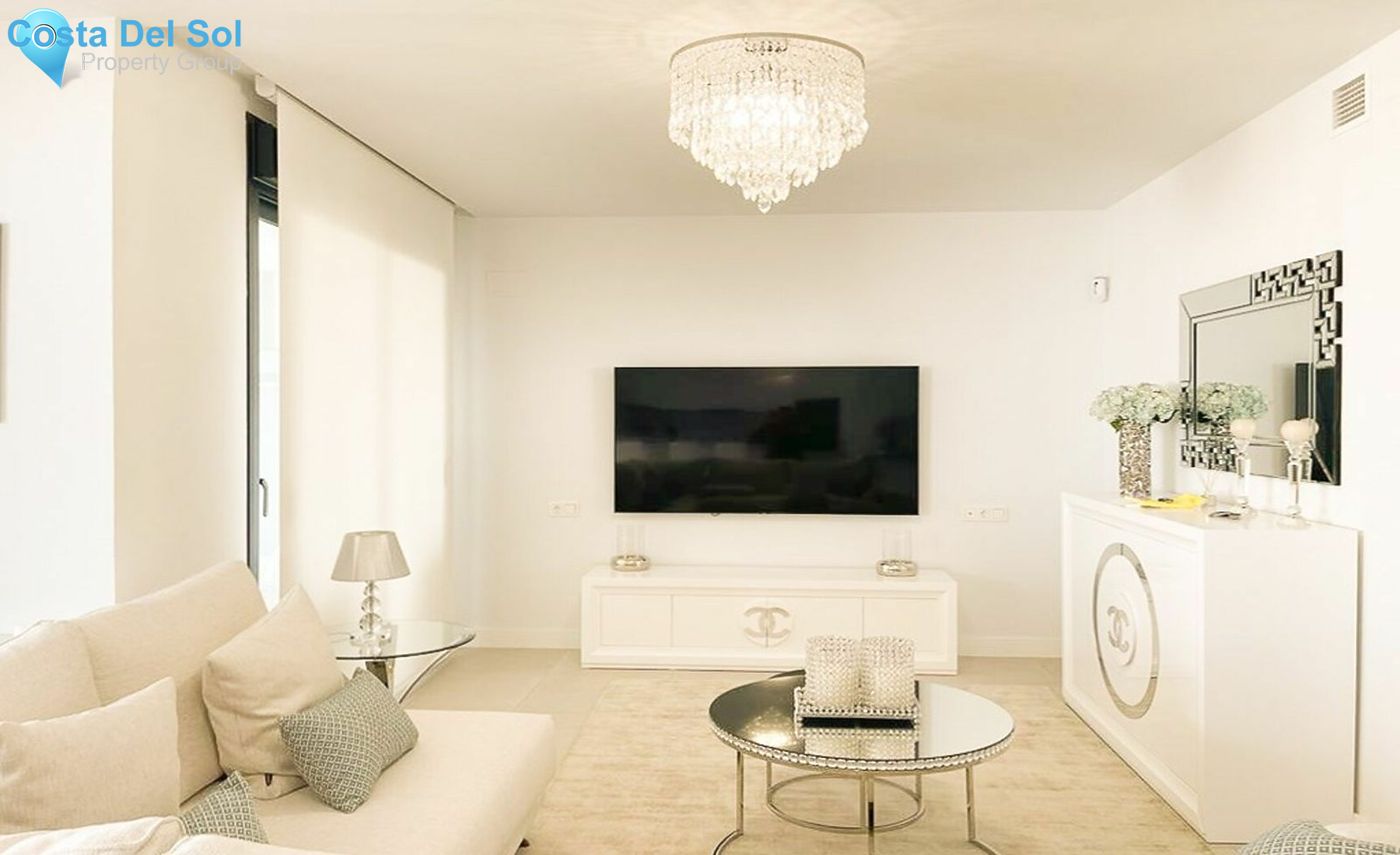 Middle Floor Apartment in Estepona-1441877